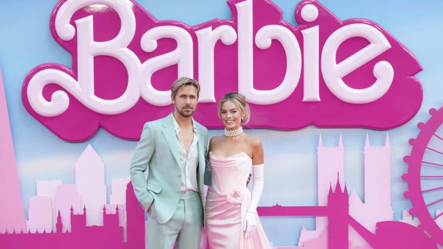 "Barbie" sigue dominando la taquilla en su cuarta semana