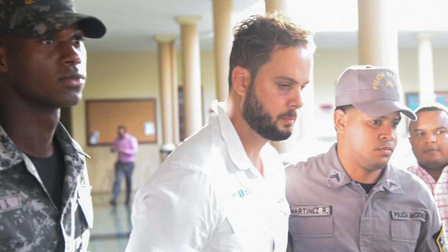 Cubano que golpeó agente de la Digesett busca su libertad este lunes