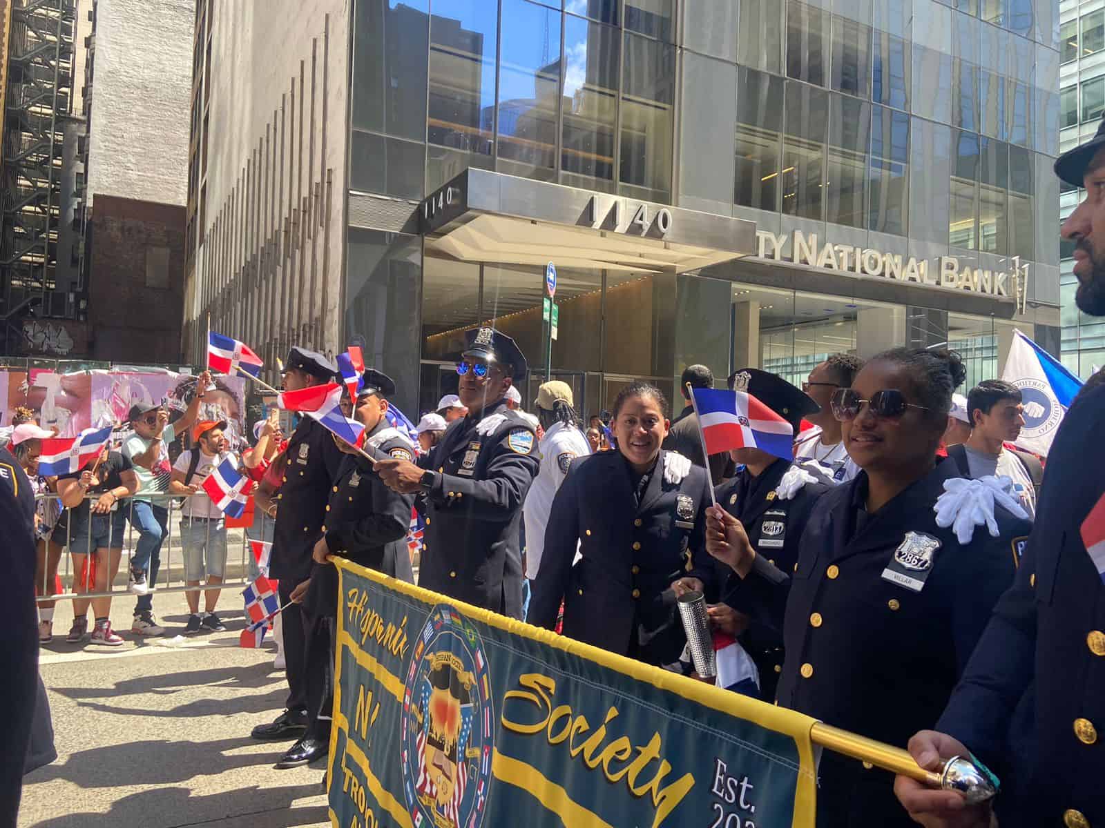 Los dominicanos llenaron toda la Sexta Avenida de Nueva York.