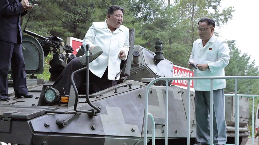 Kim ordena aumentar la producción de misiles norcoreanos antes de maniobras de EE.UU. y Corea del Sur