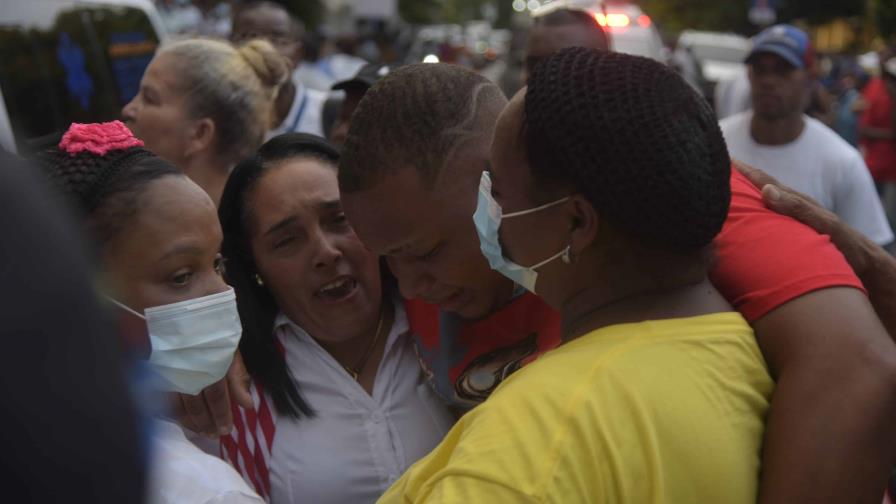 Yo tengo fe de que está viva, dice familiar de joven que trabajaba en zona de explosión en San Cristóbal