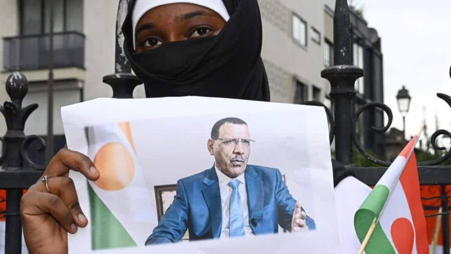 Níger: la junta tiene intención de ´procesar´ al presidente Mohamed Bazoum por ´alta traición´