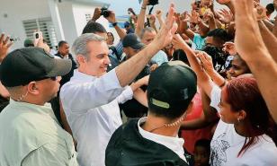 El presidente Abinader lanza repostulación en un escenario político lleno de desafíos