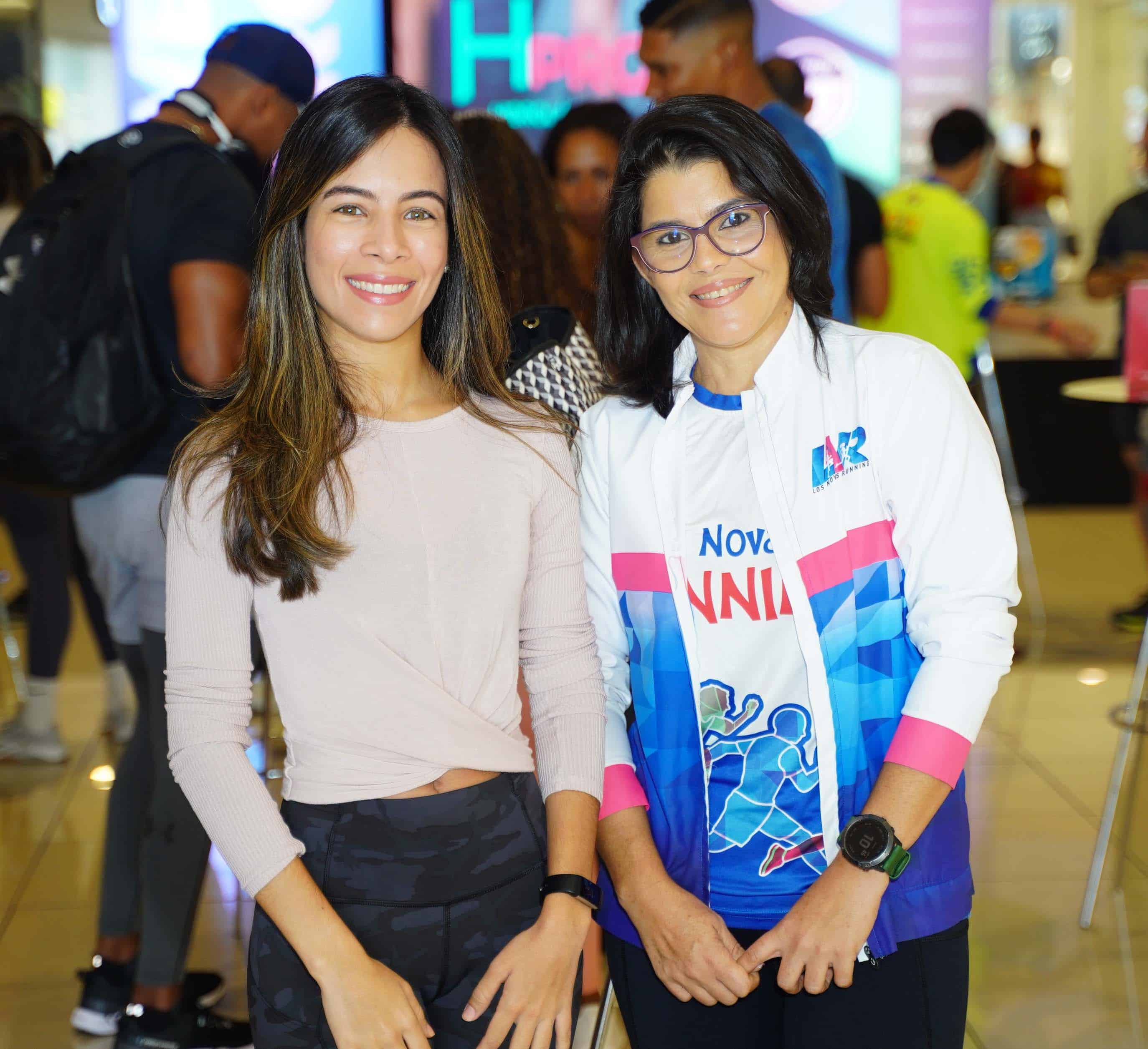 Lynn Meji´a Caba y Eunice Corniel.