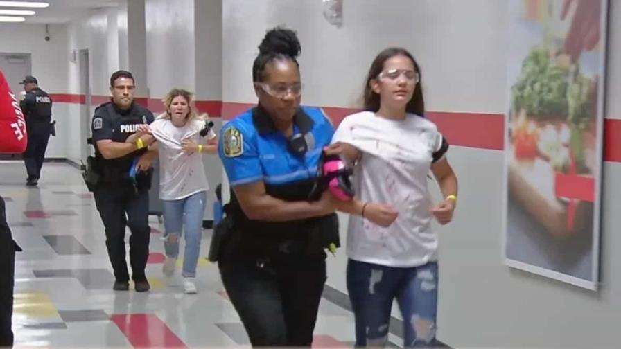 Un simulacro en escuela de Miami Dade evalúa capacidad de respuesta ante un tiroteo