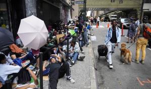 Gobierno de Biden anuncia extensión de permisos de trabajo para inmigrantes