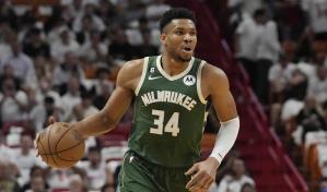 Bucks llegan a su punto más bajo justo antes de los playoffs, tras una temporada compleja