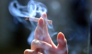 Descubren vínculo entre falta de materia gris y el deseo de fumar en adolescentes