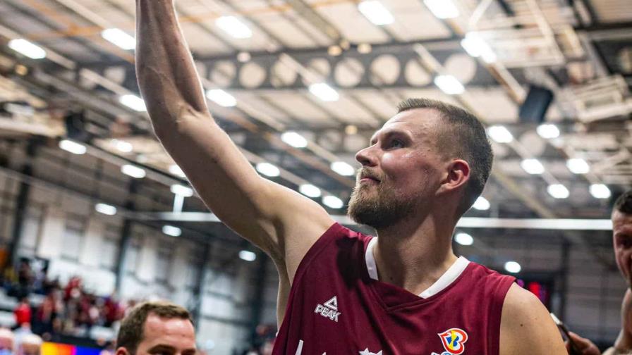 Kristaps Porzingis no jugará en el Mundial de Baloncesto