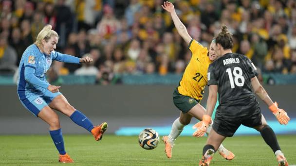 Inglaterra gana a Australia para pasar a la final del Mundial contra España