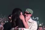 Kendall Jenner y Bad Bunny se besan en concierto de Drake Kendall Jenner y Bad Bunny se besan en concierto de Drake