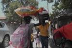 Miles huyen de la violencia de las bandas en la capital de Haití Miles huyen de la violencia de las bandas en la capital de Haití