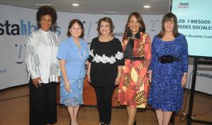 Caf&eacute; Literario y Club de Lectura realizan tertulia con Zoraima Cuello