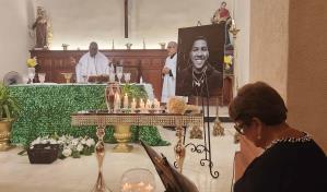 Dominicanos en Puerto Rico realizan misa para clamar justicia para Justin Santos