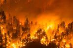Los incendios forestales en Canadá obligan a evacuar a cerca de 20,000 de Yellowknife Los incendios forestales en Canadá obligan a evacuar a cerca de 20,000 de Yellowknife