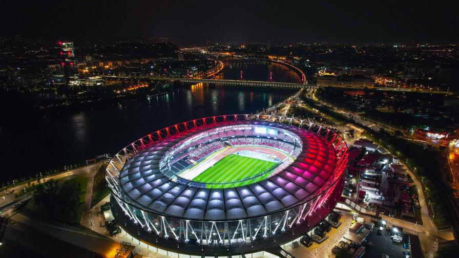 La sede del Mundial de Atletismo, un nuevo y controvertido estadio