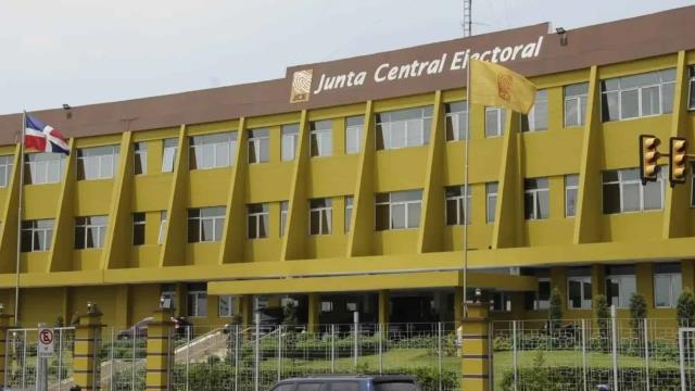 Campaña a destiempo: apoyemos a la JCE
