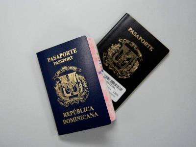 Singapur detiene a 10 por lavado de activos