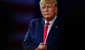 Trump es acusado de inflar su riqueza a razón de miles de millones de dólares