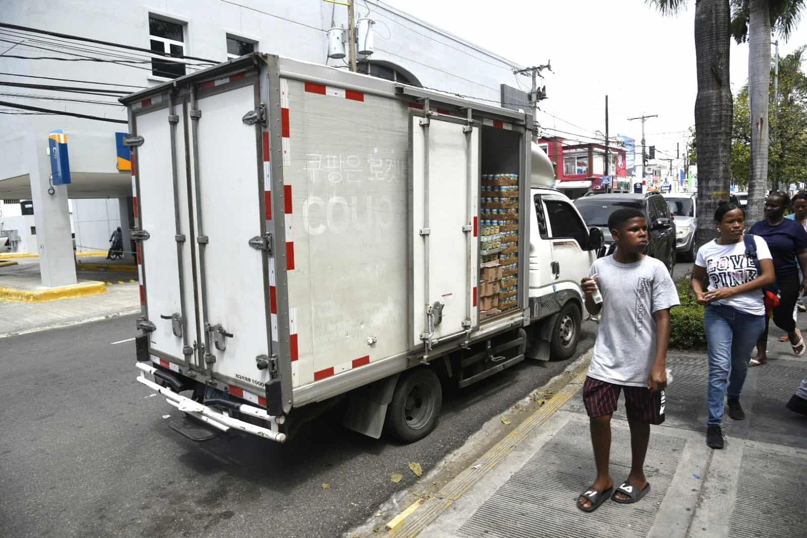 Ayuda para San Cristóbal. 