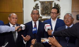 PRM deposita listado de postulantes a primarias, incluyendo al precandidato presidencial Luis Abinader
