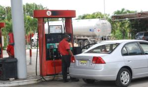 El gobierno aumentará el precio de cuatro combustibles y subsidiará otros