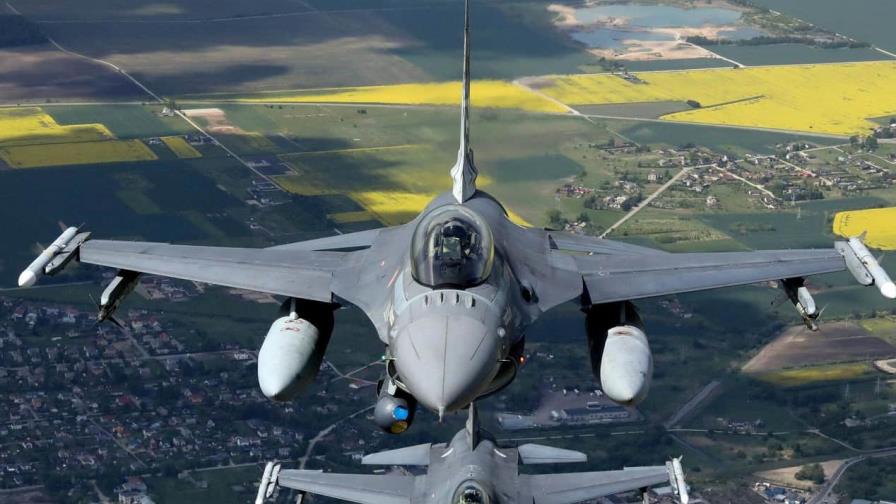 EE.UU. aprueba transferir cazas F-16 holandeses y daneses a Ucrania