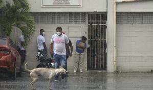 Familiares exigen respuestas sobre identificación de cadáveres tras explosión en San Cristóbal