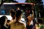 El Gobierno de Texas envía un autobús con 40 inmigrantes a Los Ángeles El Gobierno de Texas envía un autobús con 40 inmigrantes a Los Ángeles
