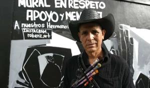 El Pintor de las tragedias crea mural en memoria de las víctimas de explosión en San Cristóbal
