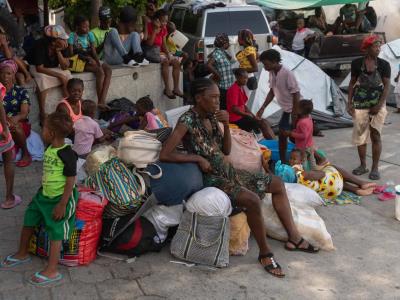 Haitianos languidecen en condiciones inhumanas