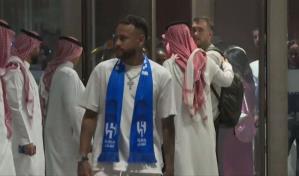 Neymar llega a Arabia Saudita la víspera de su presentación con el Al-Hilal