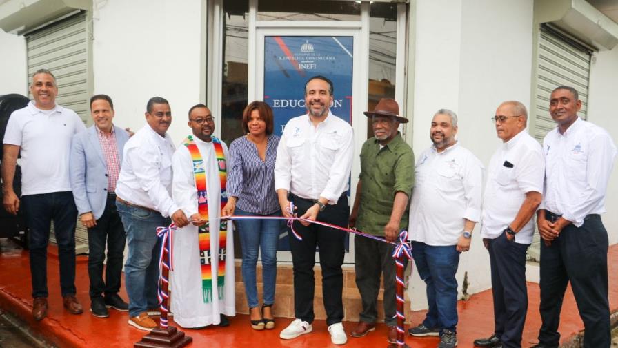 Instituto Nacional de Educación Física inaugura oficina regional en Bayaguana