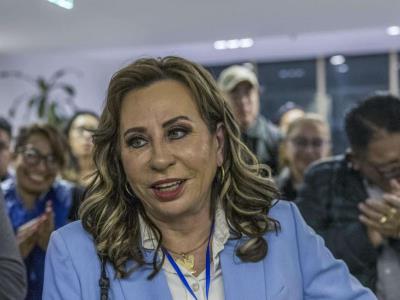 Elecciones en Guatemala: Candidata presidencial vota