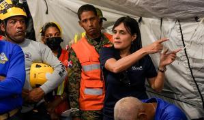 Altice entregó donaciones a equipos de socorro en San Cristóbal por explosión el pasado lunes