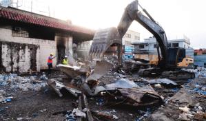 Autoridades evalúan la calidad del aire tras la explosión de San Cristóbal