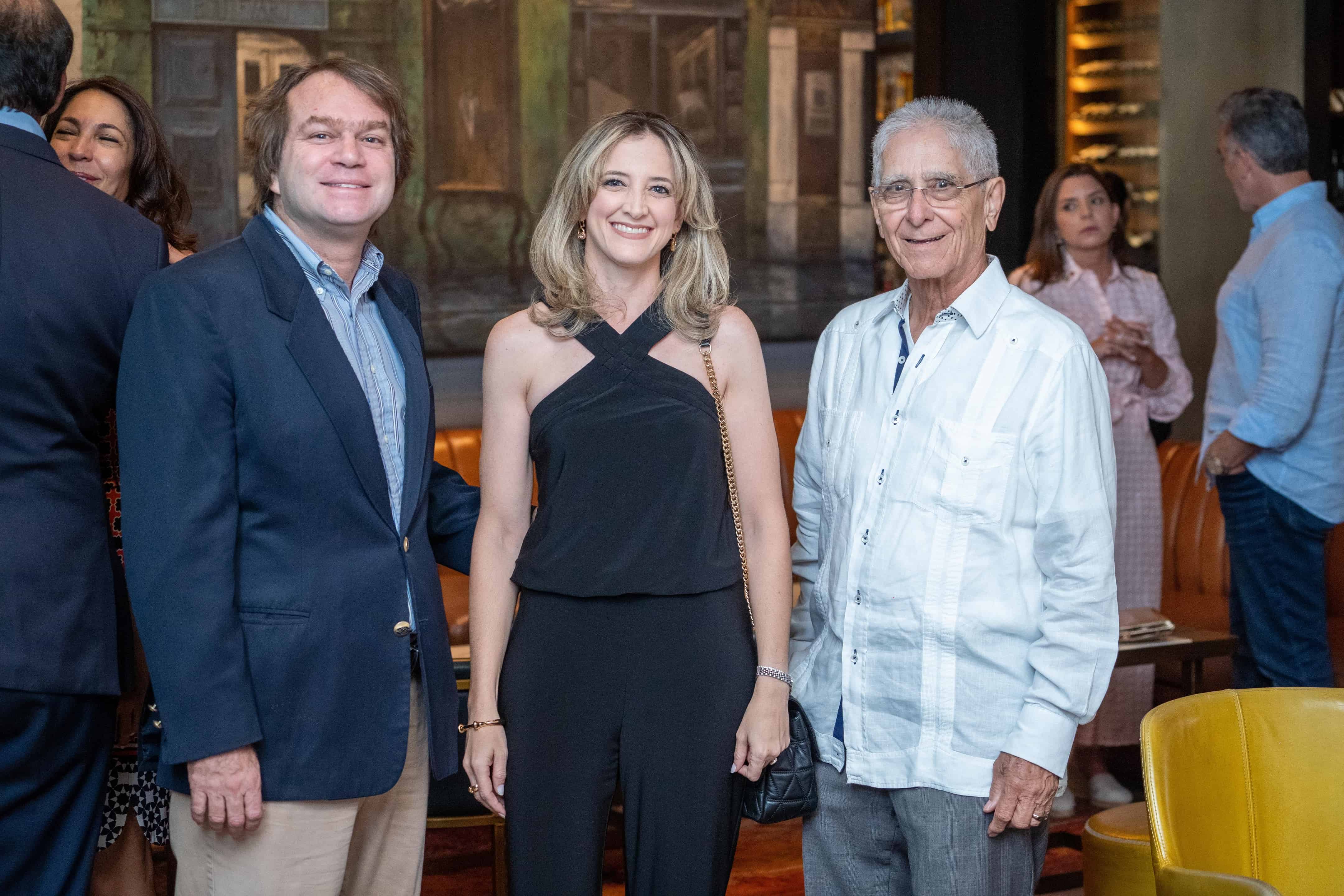 Ricardo Koenig, Sirvana De Koenig Y Juan Barceló.
