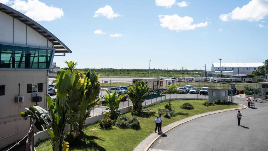 Cierran varios aeropuertos de República Dominicana ante el paso de la tormenta Franklin