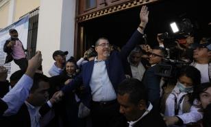 Bernardo Arévalo se perfila como el próximo presidente de Guatemala, escrutado el 60 %