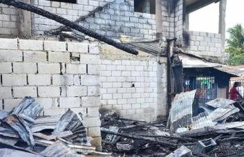 Incendio destruye varias viviendas en San Pedro de Macorís