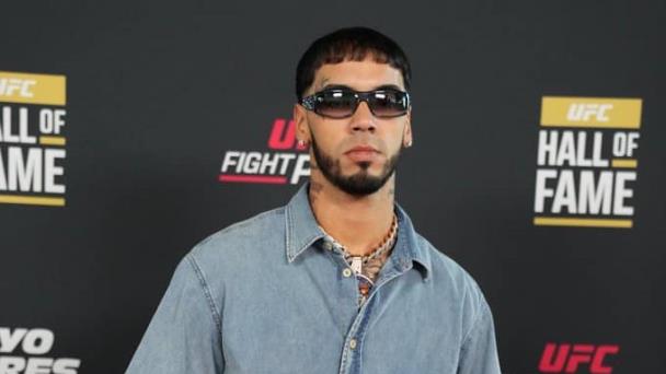 Agencia que trabajó con Anuel AA en la UFC lo demanda por supuesto incumplimiento