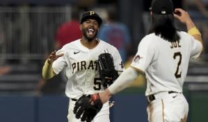 Con jonrón de 3 carreras de Palacios, Piratas aplastan 11-1 a Cardenales