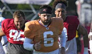 Baker Mayfield será el quarterback titular de Buccaneers tras retiro de Brady