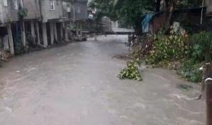 Temor en el barrio Las 800 de Los Ríos ante posibles efectos de la tormenta Franklin