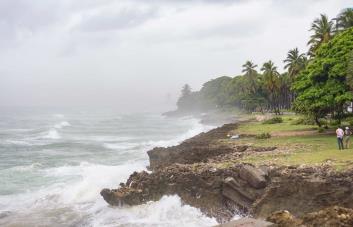 Franklin podría intensificarse a una tormenta tropical fuerte antes de afectar a República Dominicana