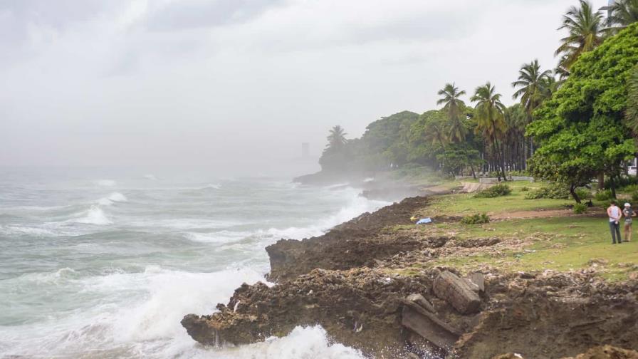 Franklin podría intensificarse a una tormenta tropical fuerte antes de afectar a República Dominicana
