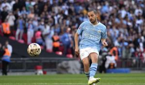 Bernardo Silva renueva con Manchester City tras rumores de salida al PSG