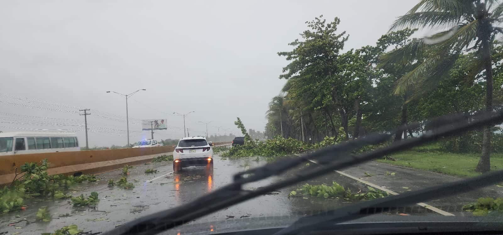 Imágenes de la Autopista Las Américas.