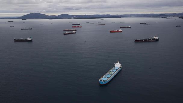 El atasco en el Canal de Panamá por la sequía impacta en el comercio internacional