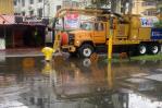 ADN destapa y succiona imbornales para evitar inundaciones en la capital por lluvias de Franklin ADN destapa y succiona imbornales para evitar inundaciones en la capital por lluvias de Franklin